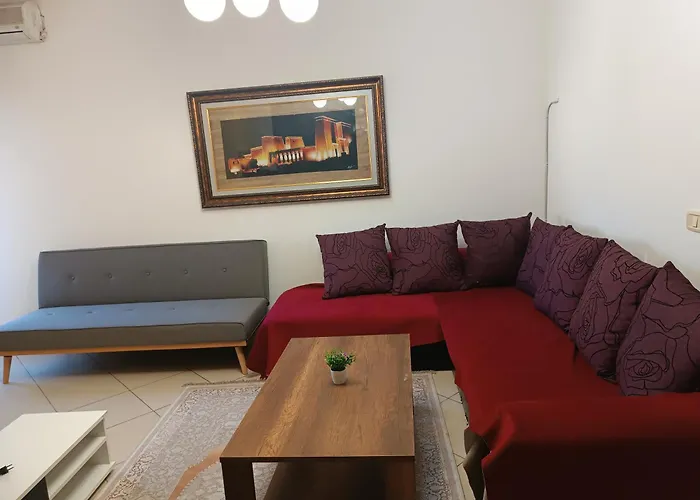 Central 1+1 Ap With Balcony
