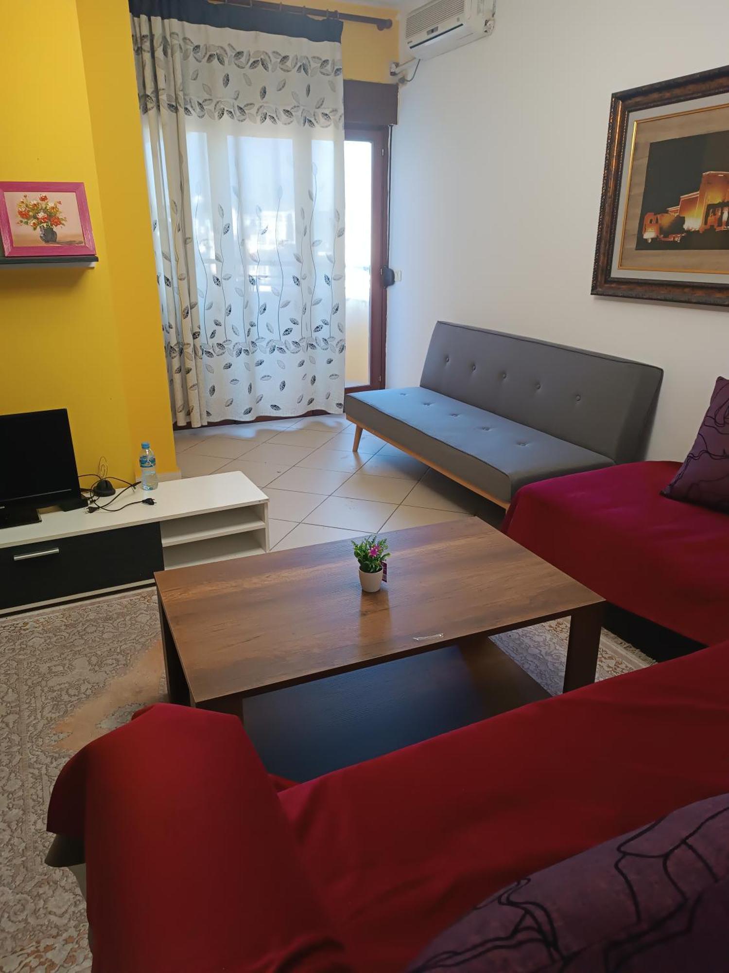 1+1 Ap With Balcony * Тирана