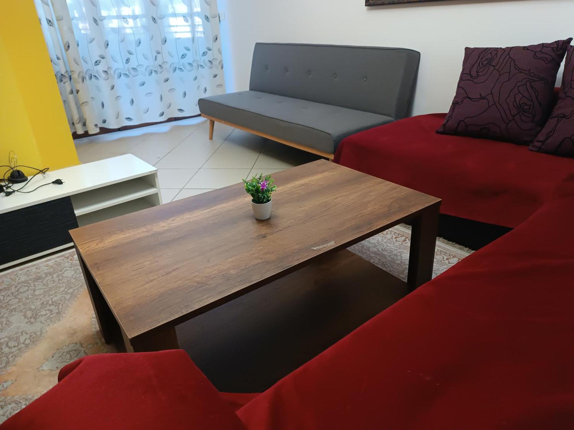Апартаменти 1+1 Ap With Balcony Тирана
